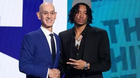 Ο Νικ Σμιθ τζούνιορ των Χόρνετς στο Sportal: «Μπορώ να φέρω ανταγωνιστικότητα στο παρκέ»