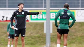 Ζήτησε πρέσινγκ κι άμεση ανάκτηση της μπάλας ο Αλόνσο - Θετικά μηνύματα για Μάγκνουσον και Πάλμερ Μπράουν (gallery)