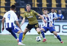 Γένσεν: «Να νικήσουμε και να τιμήσουμε τη φανέλα που φοράμε»