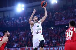 Η ΑΕΚ έτοιμη για το deal με Εχόντας, συζητάει και με Λεκαβίτσιους