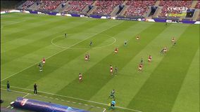 Ο Μαντσίνι έστειλε την μπάλα στο δοκάρι όμως ήταν εκτεθειμένος