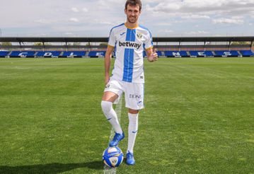 Ο Ρούμπεν Πάρντο φαβορί για τη θέση του αμυντικού χαφ στον Άρη