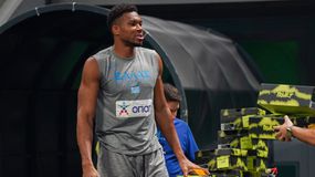 Το δώρο του Γιάννη Αντετοκουνμπο, στους συμπαίκτες του, πριν το Ευρωμπάσκετ