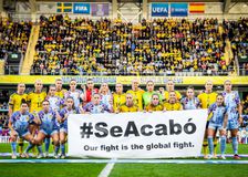 Ισπανία και Σουηδία ενωμένες έστειλαν μήνυμα: «Se acabó, ο αγώνας μας είναι ένας παγκόσμιος αγώνας»