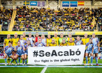 Ισπανία και Σουηδία ενωμένες έστειλαν μήνυμα: «Se acabó, ο αγώνας μας είναι ένας παγκόσμιος αγώνας»