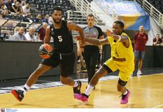 Ο... τρίποντος ΠΑΟΚ ισοπέδωσε την ΑΕΚ με +38 στο «PAOK Sports Arena»