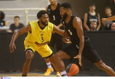 Καταιγιστικός ΠΑΟΚ με 11/19 τρίποντα στο ημιχρονο κόντρα στην ΑΕΚ