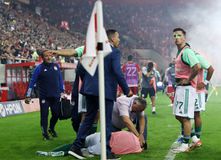 Νέο βίντεο με την κροτίδα που τραυμάτισε τον Χουάνκαρ – Τρομερός ο θόρυβος (vid)