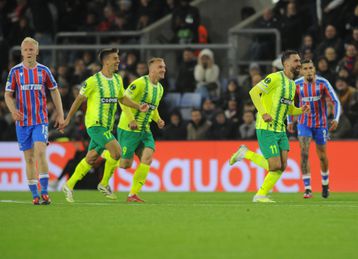 Τεράστιο «διπλό» της ΑΕΚ Λάρνακας μέσα στο Λονδίνο - Με πρωταγωνιστή τον Σβάρνα πήρε βαθμό η Ρακόβ στο φινάλε!