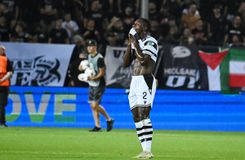 Αναγκαστική αλλαγή στο Λιλ-ΠΑΟΚ ο Καμαρά (vid)