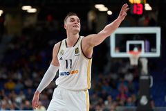 Ουρμπόνας: «Αυτό θα είναι το συμβόλαιο του Χεζόνια αν υπογράψει σε ομάδα της Ευρώπης και συγκεκριμένα στον Παναθηναϊκό – Υπάρχει ακόμα μια σκέψη στο μυαλό του»