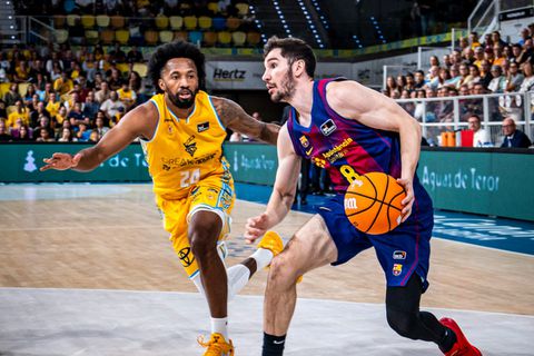 Έβγαλε αντίδραση μετά την ήττα από την Εφές η Μπαρτσελόνα - Πρώτη νίκη για Πασκουάλ