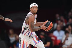 Τα σουβλάκια και ο... πύραυλος Φουρνιέ πριν την αναχώρηση της Παρί (pics)