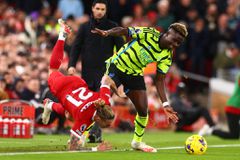 Σάκα για τον τραυματισμό του Τσιμίκα: «Θέλω να του ζητήσω συγγνώμη, δεν είχα πρόθεση»