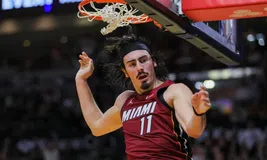 Ο ρούκι του μήνα, Χάιμε Χάκεζ, στο Sportal: «Θαυμάζω τον Τζίμι Μπάτλερ και μαθαίνω από αυτόν»