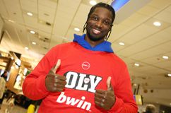 Επίσημο: Στην Ελλάδα ο  Νέιθαν Μενσά