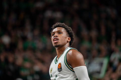 Σορτς: «Θα μας δώσει αυτοπεποίθηση αυτή η νίκη»