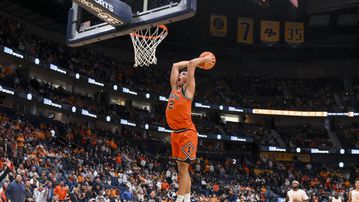 Εντυπωσιακός ξανά ο Αντρέι Στογιάκοβιτς στο NCAA (vid)