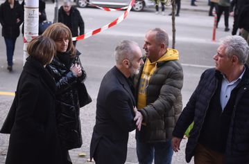 Φίλος του Άλκη: «Κοκκάλωσα όταν είδα να έρχονται με δρεπάνια και μαχαίρια» (vid)