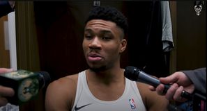 Αντετοκούνμπο: «Όσο δεν έπαιζα, είχα περισσότερη δουλειά να κάνω» (vid)