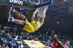 Ο Βαγγέλης Ζούγρης που θα... πέθαινε για τον Σπανούλη έπαιζε στόπερ, αλλά ερωτεύτηκε ένα πράσινο γήπεδο μπάσκετ