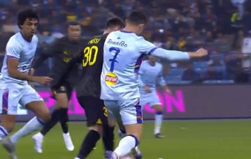 Πως είναι στ' αλήθεια η σχέση Κριστιάνο - Μέσι; Οι αντιδράσεις μετά το «φιλικό του αιώνα» δείχνουν την αλήθεια (pics & vid)