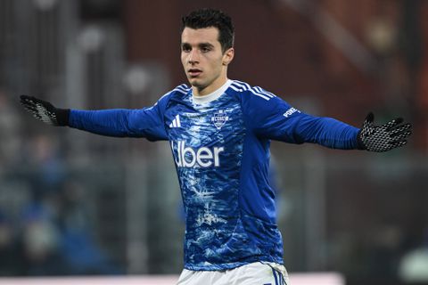 Τι έκανε ο Δουβίκας στην εξάρα της Κόμο - Δύο γκολ, ένα κερδισμένο πέναλτι και η βαθμολογία που έλαβε (vids)