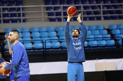 Η Ελλάδα υποδέχεται τη Σερβία για τα «παράθυρα» και ο Tζορτζ Πάπας θα κάνει ντεμπούτο με τη... γαλανόλευκη