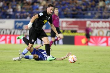 Ποιος είναι ο Τσιλούλης που «έκλεισε» η ΑΕΚ