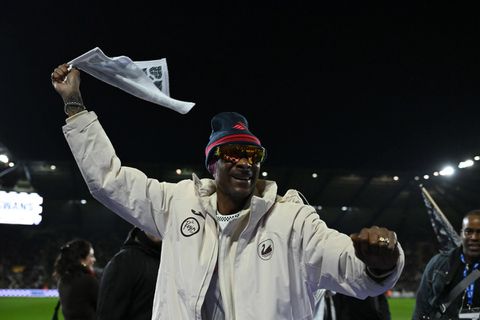 «Σείστηκε» το Σουόνσι στην υποδοχή του Snoop Dogg