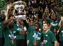 Ο Παναθηναϊκός γίνεται πανίσχυρος στην τελική ευθεία