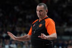 Ορίστηκαν οι διαιτητές για το Ζαλγκίρις - Ολυμπιακός στο Κάουνας