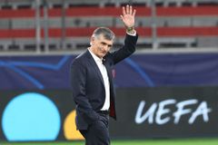 Ο Μεντιλίμπαρ αποθεώθηκε από τους οπαδούς του Ολυμπιακού στο Λεβερκούζεν (vid)