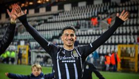 Ποιος είναι ο Στέλιος Ανδρέου που βρέθηκε στην ίδια... ενδεκάδα μαζί με Χάαλαντ και Κβαρατσκέλια (vids)