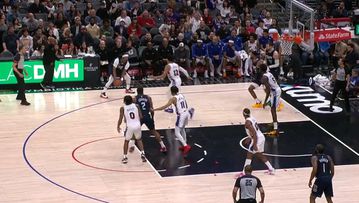 Οι Σίξερς... έκλεισαν το σπίτι των Κλίπερς!