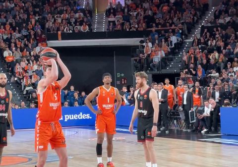 Η βολή του Ντε Λαρέα που έκρινε το Βαλένθια-Ολυμπιακός (vid)