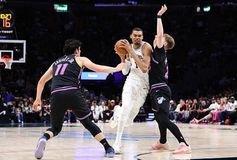 Ασταμάτητοι οι Σπερς με κορυφαίο ξανά τον  Ουεμπανιάμα κόντρα στους Χιτ (vid)