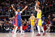 Οι Πίστονς σταμάτησαν το σερί των Λέικερς, μοιραίος ο Ντόντσιτς (vid)