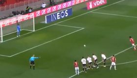 Ολοταχώς για Champions League η Μονακό που έδωσε παράταση στη φιέστα της Παρί, άντεξε και διατήρησε τη διαφορά από τη Μαρσέιγ η Νις