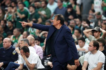 Αταμάν: «Η Εφές άξιζε τη νίκη - Δίκαιη η διαιτησία και στα δύο παιχνίδια»