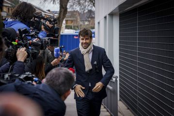 Χωρίζει ο Πικέ με την Κλάρα Τσία και οι φήμες για νέα απιστία οργιάζουν (pics)