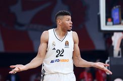 Παράπονα από τον Ταβάρες για τη διαιτησία κόντρα στον Ολυμπιακό: «Δεν μας έδωσαν την ευκαιρία να παίξουμε επί ίσοις όροις»