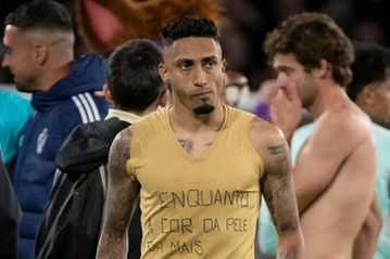 Το συγκλονιστικό μήνυμα του Ραφίνια για τον Βινίσιους (vid)