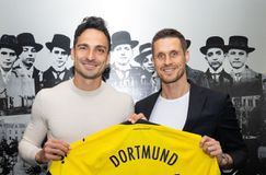 Ο Χούμελς ανανέωσε με τη Ντόρτμουντ για ακόμα ένα χρόνο