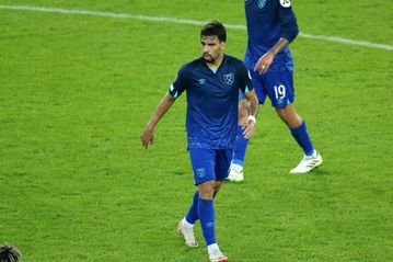 Με δεκαετή αποκλεισμό από το ποδόσφαιρο κινδυνεύει ο Πακετά για τις κατηγορίες περί στοιχηματισμού