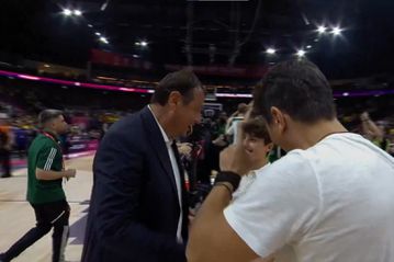 H συνάντηση του Αταμάν με τον Γιαννακόπουλο πάνω στο παρκέ: «Ένα ακόμα» είπαν ο ένας στον άλλον! (vid)