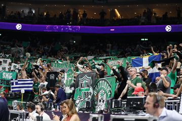 Παροξυσμός στον κόσμο του Παναθηναϊκού: Έρχονται κι άλλοι από Ελλάδα, αναζητούν εισιτήρια από Τούρκους και Ολυμπιακούς