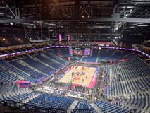 Ελάχιστος κόσμος μέσα στην Uber Arena μία ώρα πριν από το τζάμπολ του ημιτελικού