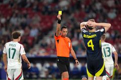 Γιατί σφύριξε το Σκωτία - Ουγγαρία διαιτητής από την Αργεντινή; - Έξαλλοι οι Σκωτσέζοι, πότε του τα είχε «χώσει» ο Μπρούνο Φερνάντες