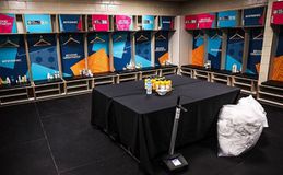 Παγκόσμιο Κύπελλο γυναικών: Οι Γιαπωνέζες άφησαν πεντακάθαρα τα αποδυτήρια και δεν παρέλειψαν να ευχαριστήσουν το προσωπικό! (vids)